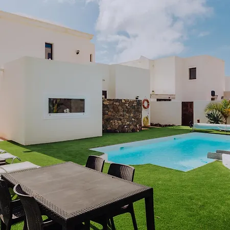 Alba Deluxe & Pool Willa Playa Blanca (Lanzarote)