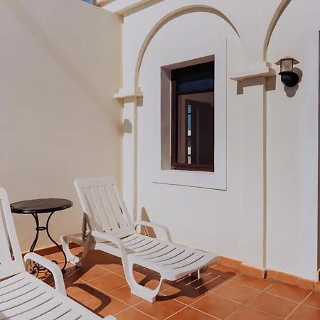 Alba Deluxe & Pool Villa *