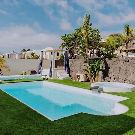 Alba Deluxe & Pool *