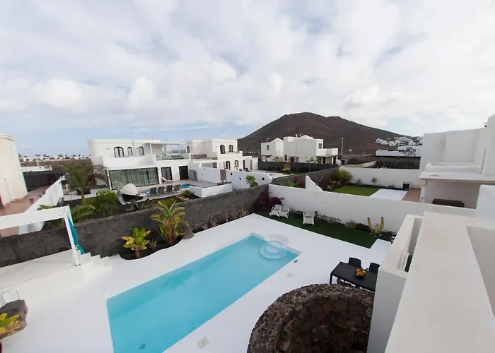 Alba Deluxe & Pool Villa