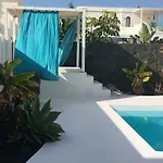 Alba Deluxe & Pool فيلة بلايا بلانكا
