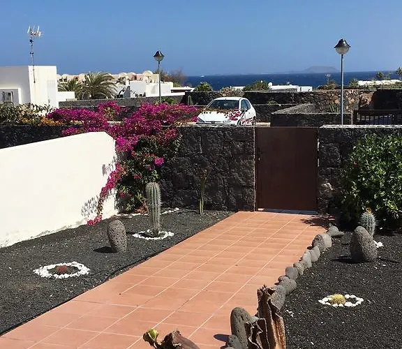 Alba Deluxe & Pool Playa Blanca (Lanzarote)